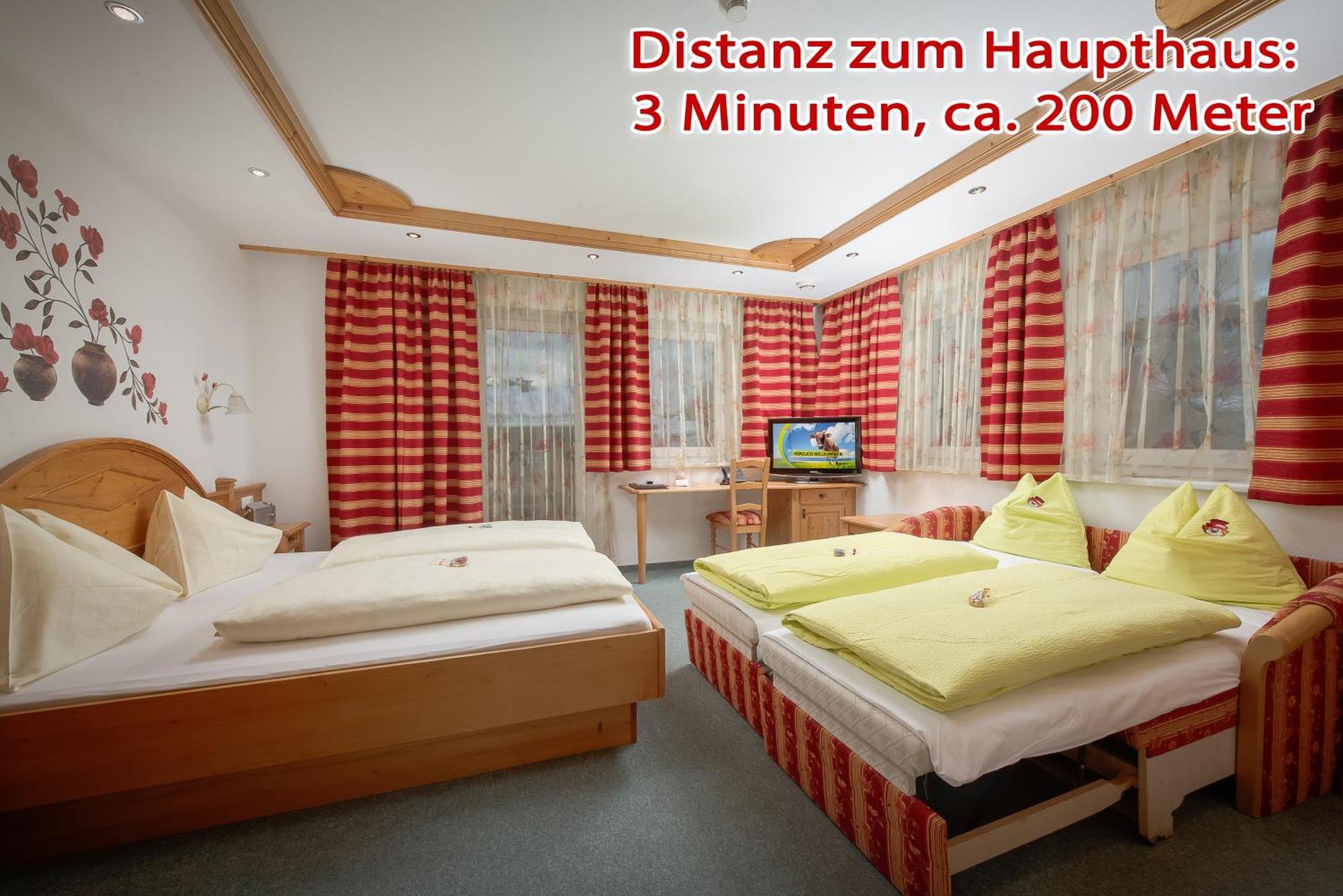 Familienhotel Central Sankt Johann in Tirol Room photo